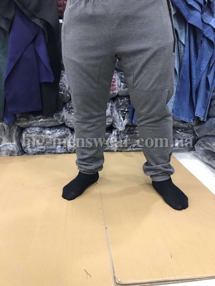 Спортивные брюки