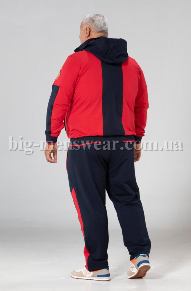 Спортивный костюм