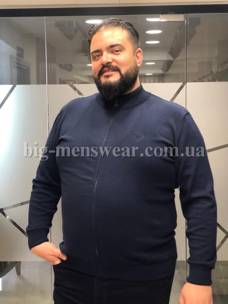 Мужской свитер на замке